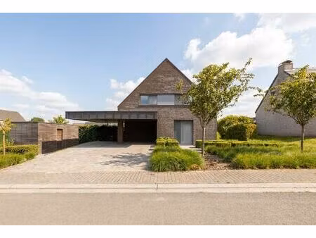 huis te koop in kluisbergen met 4 slaapkamers