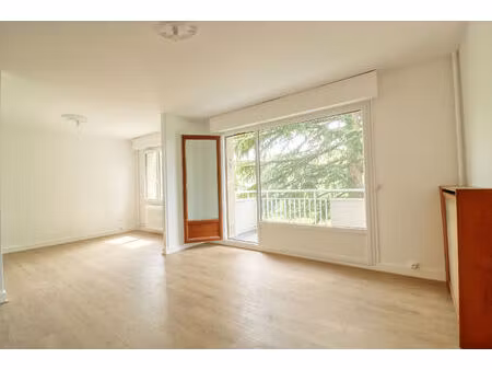location appartement 4 pièces  71.30m²  antony