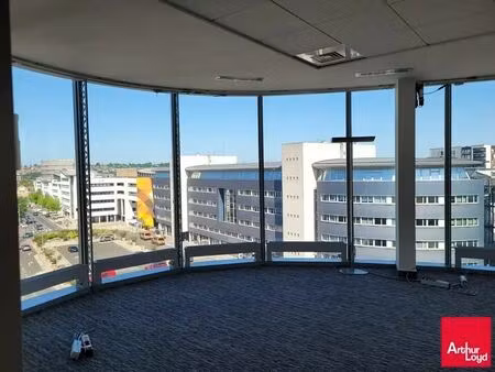 vente bureaux 748 m²