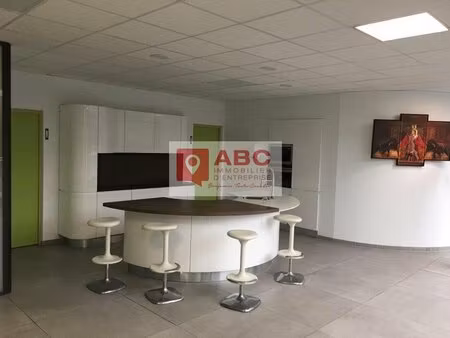 location bureaux 50 m² à 800 m²
