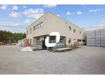 vente entrepôt 1 002 m²