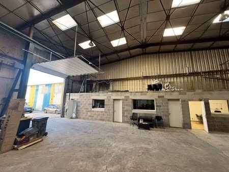 vente entrepôt roche la moliere 42230 581m²