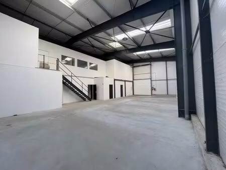 vente bureaux 586 m²