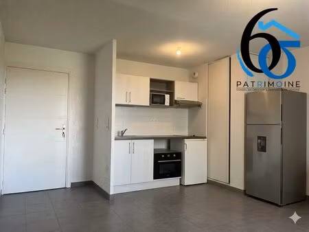 toulouse : t2 41 m² avec parking et terrasse