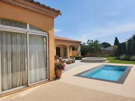 superbe villa de qualité avec très grand garage