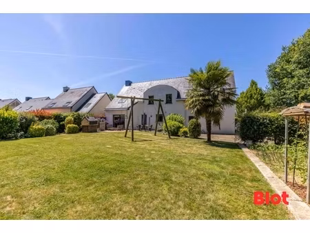 maison familiale - 5 chambres - 743m² de terrain - double garage