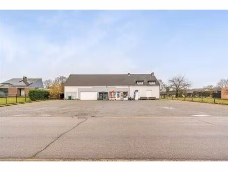 surface commerciale à vendre à voortstraat 16 heusden-zolder (rbw26504)