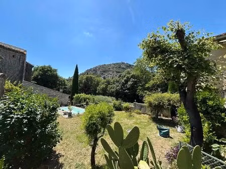 maison de luxe 9 chambres en vente à uzès  france