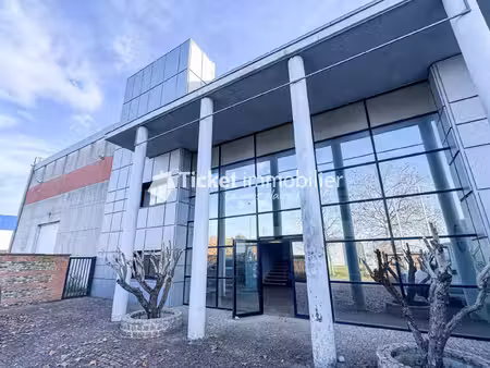 local d'activité / bureaux 1 216 75 m² – entrepôt + bureaux sur 3 niveaux – accès rapide..