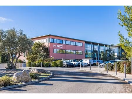 location bureaux 765 m²