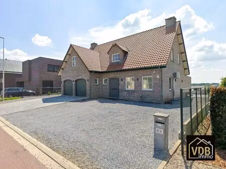 huis te koop in rotem met 4 slaapkamers
