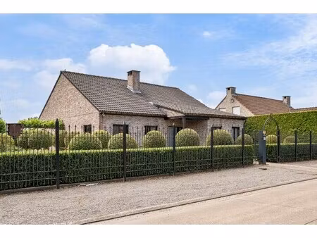 huis te koop in nijlen met 2 slaapkamers