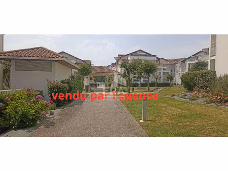 anglet - vente studio avec terrasse et garage