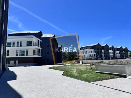location local professionnel 302m² serris 77700
