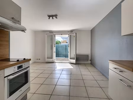 location appartement 2 pièces 35 m² à chambray-lès-tours (37170)