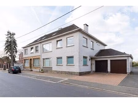 commercieel te koop in lennik met 10 slaapkamers