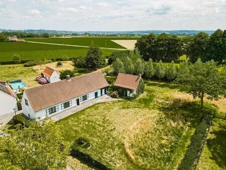 huis te koop in wortegem-petegem met 3 slaapkamers