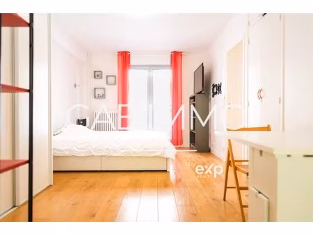 charmant t3 de 69 m² avec vue parc paris 13ème (glacière)