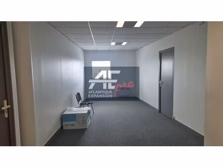 location local professionnel 40m² st nazaire 44600