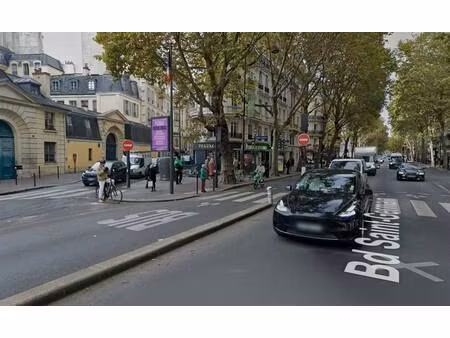 location commerce paris 75007 93m²