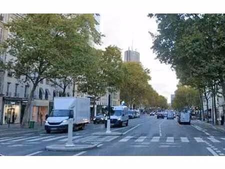 location commerce paris 75017 230m²