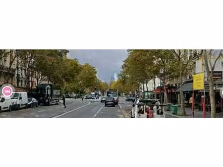 location commerce paris 75017 60m²