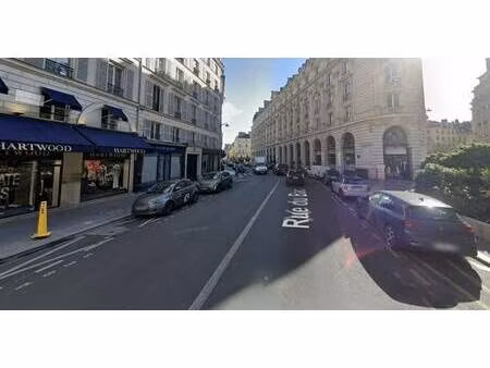 location commerce paris 75007 64m²