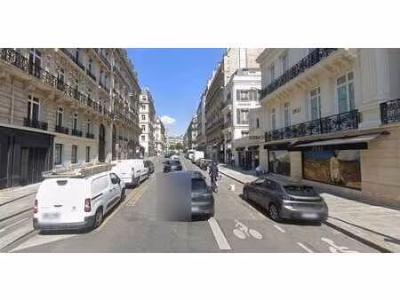 location commerce paris 75008 270m²