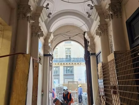 location commerce paris 75009 264m²