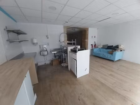 location commerce paris 75011 92m²