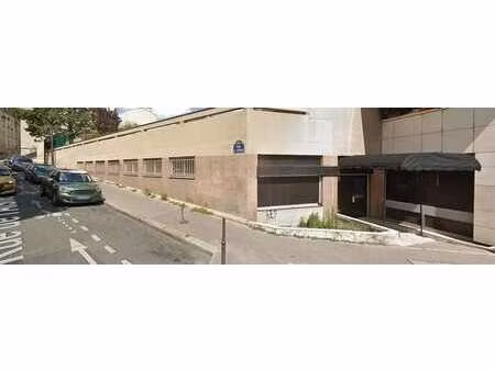location commerce paris 75019 350m²