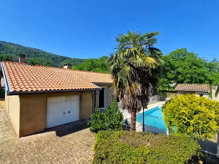 maison de plain pied avec jardin  piscine et garage