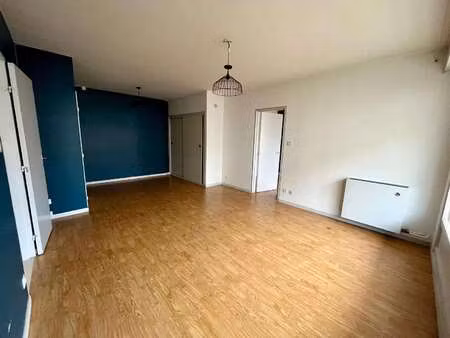 vente appartement 2 pièces à angers la fayette eblé (49000) : à vendre 2 pièces / 46m² ang