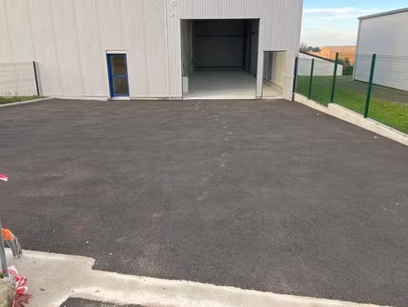 location commerce 165 m² à divatte-sur-loire (44450)