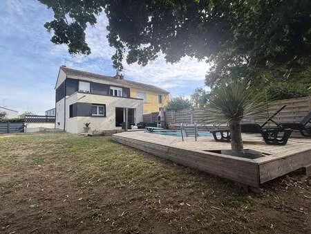 vente maison piscine à durtal (49430) : à vendre piscine / 97m² durtal