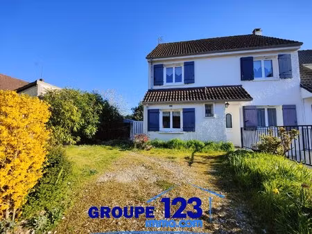 exclusivité maison familiale 4 chambres avec jardin et sous-sol