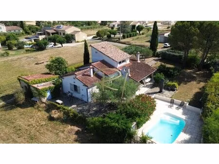 sud ardèche maison rénovée avec piscine  proche barjac