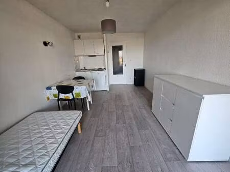 location appartement t1 à angers (49000) : à louer t1 / 20m² angers