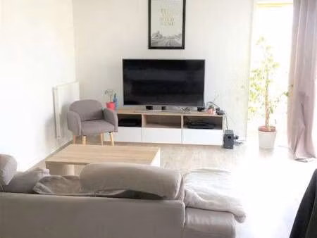 location appartement 3 pièces à rezé (44400) : à louer 3 pièces / 60m² rezé