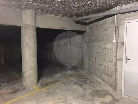 location garage box et parking à nantes saint-clément - jardin des plantes (44000) : à lou