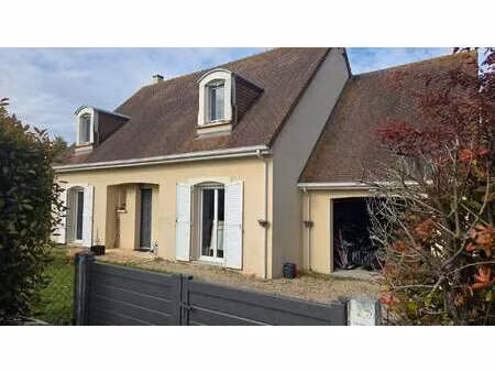 location maison à biéville-beuville (14112) : à louer / 145m² biéville-beuville