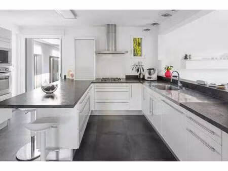 location maison meublé aux sorinières (44840) : à louer meublé / 181m² les sorinières