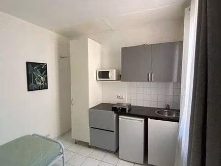 location appartement t1 meublé à paris 15e (75015) : à louer t1 meublé / 11m² paris 15e