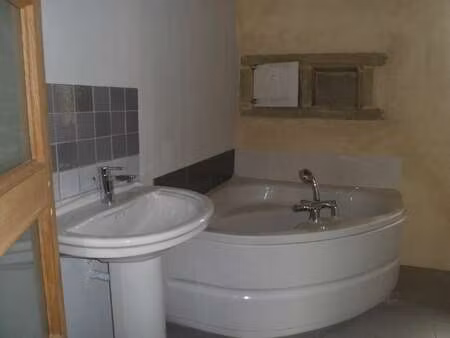 location maison à coësmes (35134) : à louer / 187m² coësmes