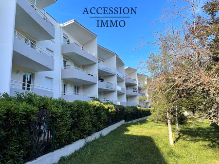 type 3 en rdj toison d'or de 63 m2 séjour + cuisine équipée