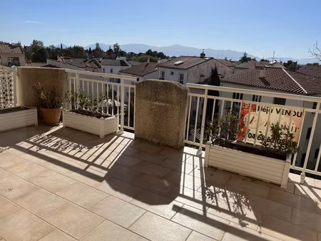 location appartement 4 pièces 108m2 perpignan 66000 - 1010 € - surface privée