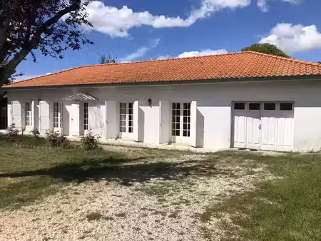 maison contemporaine 3 chambres deux garages grand terrain 4992