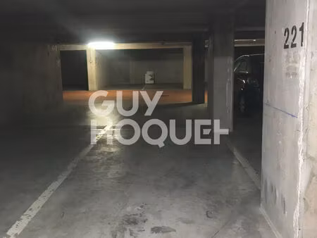 parking sécurisés au bas montreuil