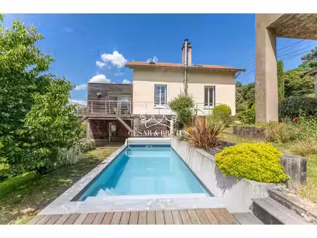 maison de 200 m² à la vue panoramique sur la saône  avec pisc