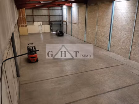location local commercial